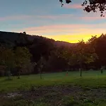 A Casa Dos Avos Es Una Casa De Piedra De 1850 Con Piscina Y En Plena Naturaleza En Galicia *