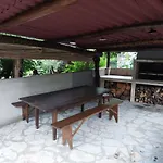 A Casa Dos Avos Es Una Casa De Piedra De 1850 Con Piscina Y En Plena Naturaleza En Galicia * Vilarino (A Coruna)