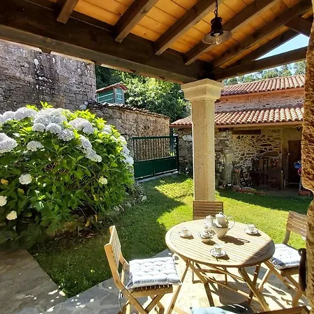 A Casa Dos Avos Es Casa De Piedra De 1850 Con Piscina Y En Plena Naturaleza En Galicia Vilarino (A Coruna)