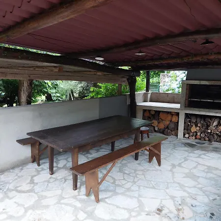 A Casa Dos Avos Es Casa De Piedra De 1850 Con Piscina Y En Plena Naturaleza En Galicia * La Coruña