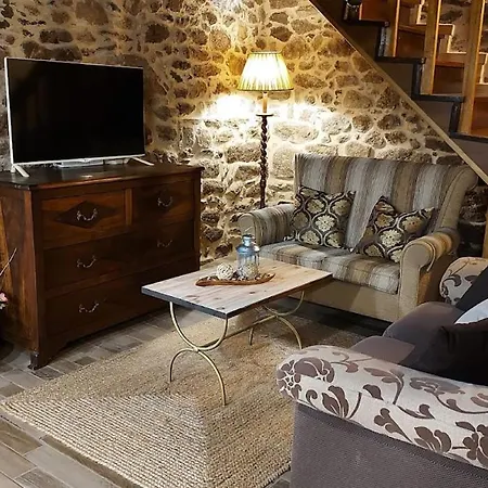 A Casa Dos Avos Es Casa De Piedra De 1850 Con Piscina Y En Plena Naturaleza En Galicia Holiday home Vilarino (A Coruna)