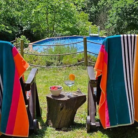 A Casa Dos Avos Es Una Casa De Piedra De 1850 Con Piscina Y En Plena Naturaleza En Galicia *