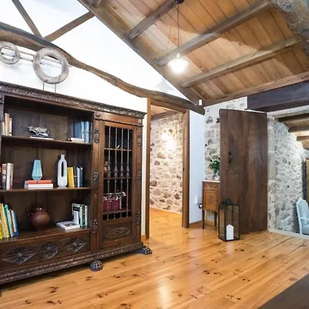 Holiday home A Casa Dos Avos Es Una Casa De Piedra De 1850 Con Piscina Y En Plena Naturaleza En Galicia Vilarino (A Coruna)