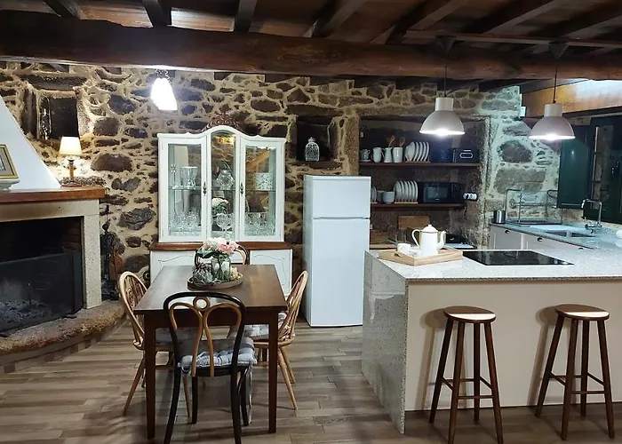 Holiday home A Casa Dos Avos Es Una Casa De Piedra De 1850 Con Piscina Y En Plena Naturaleza En Galicia *