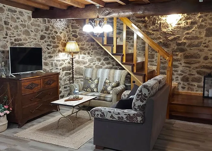 A Casa Dos Avos Es Una Casa De Piedra De 1850 Con Piscina Y En Plena Naturaleza En Galicia * Vilarino (A Coruna)